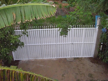 gate
